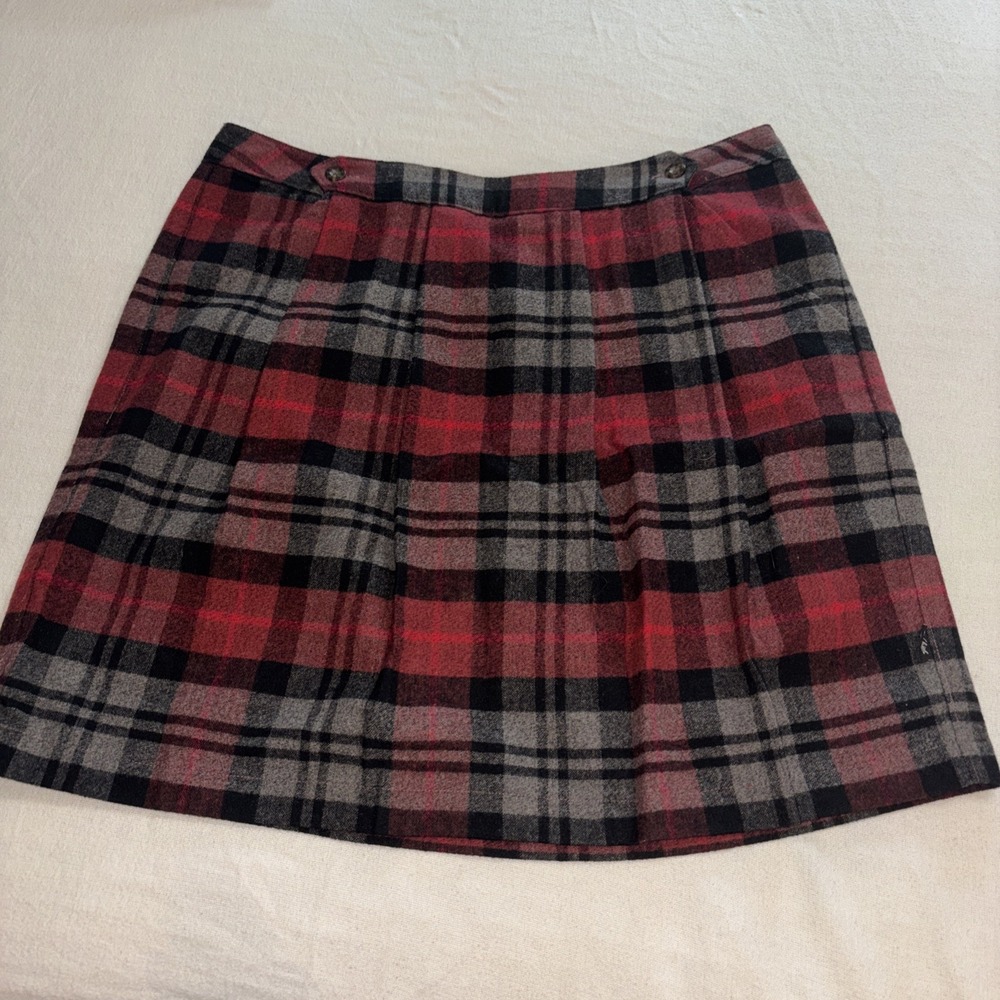 Woolrich Skirt Women's Wool Blend Black Red Grey Plaid Preppy Academia Size 12